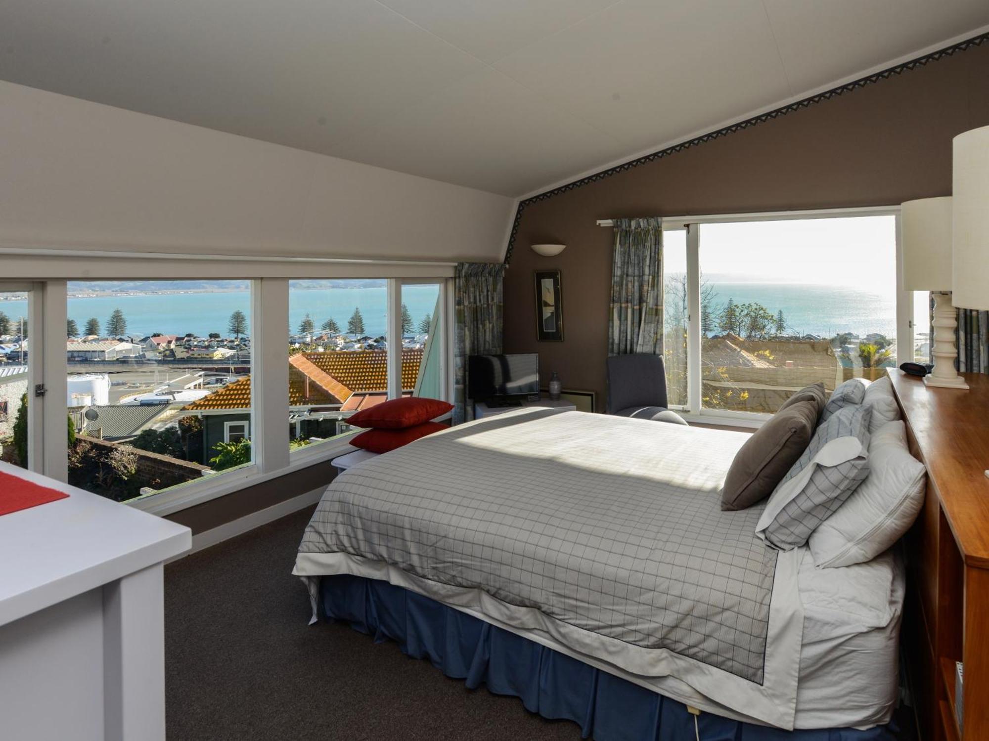 Jacaranda Lodge - Napier Hill Holiday Home Exterior foto